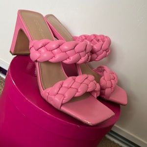 Bcbg pink sandal